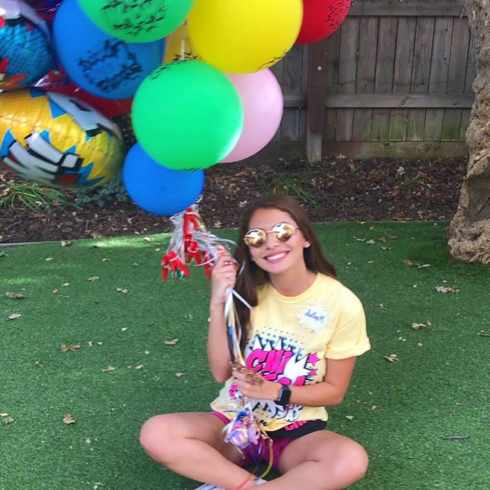 Meet your Posher, Julia